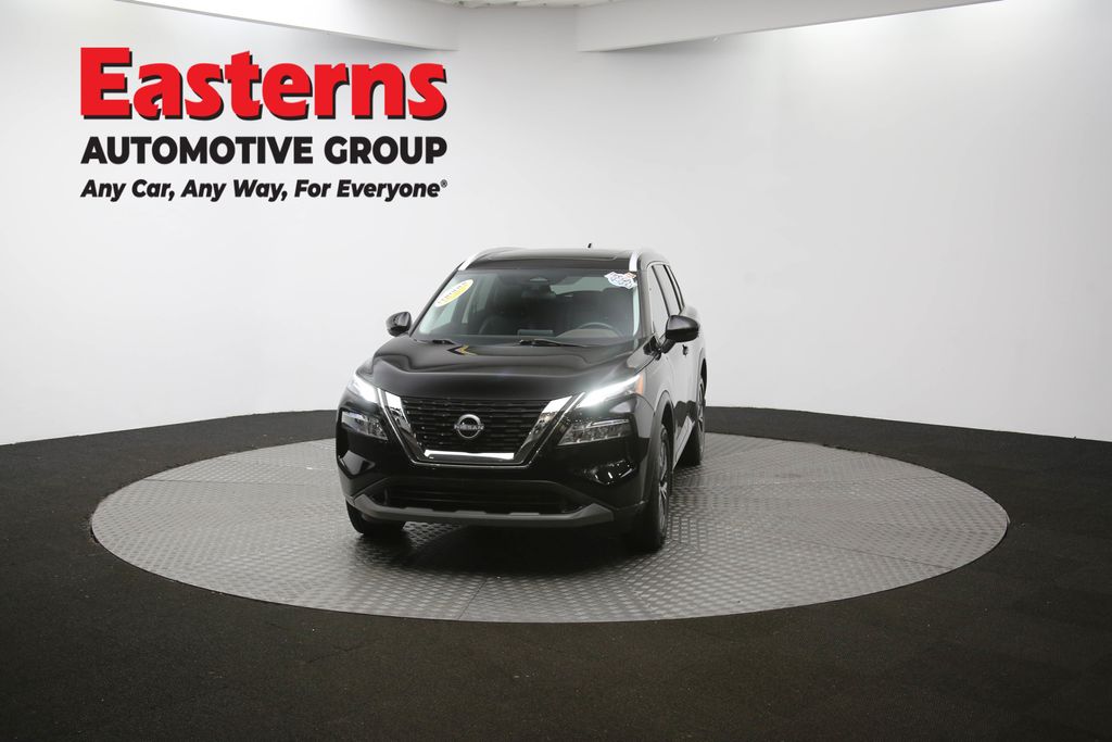 2022 Nissan Rogue SV Image 7 of 66