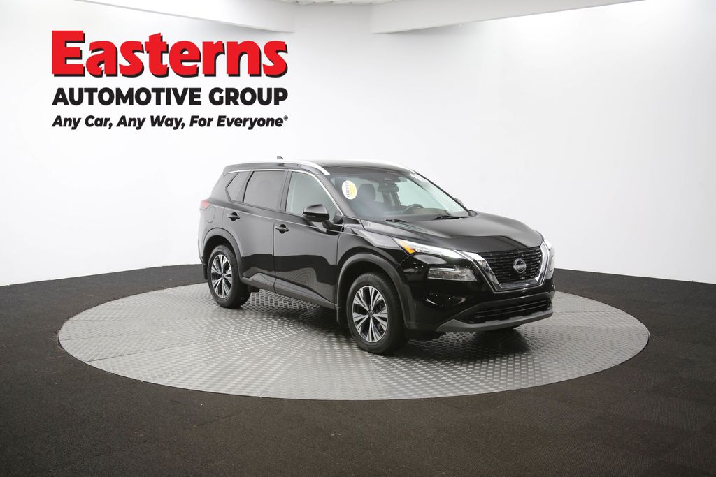 2022 Nissan Rogue SV Image 14 of 66