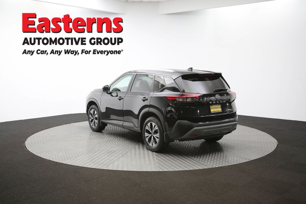 2022 Nissan Rogue SV Image 33 of 66