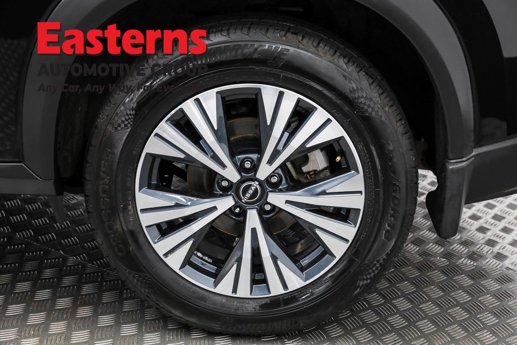 2022 Nissan Rogue SV Image 38 of 66