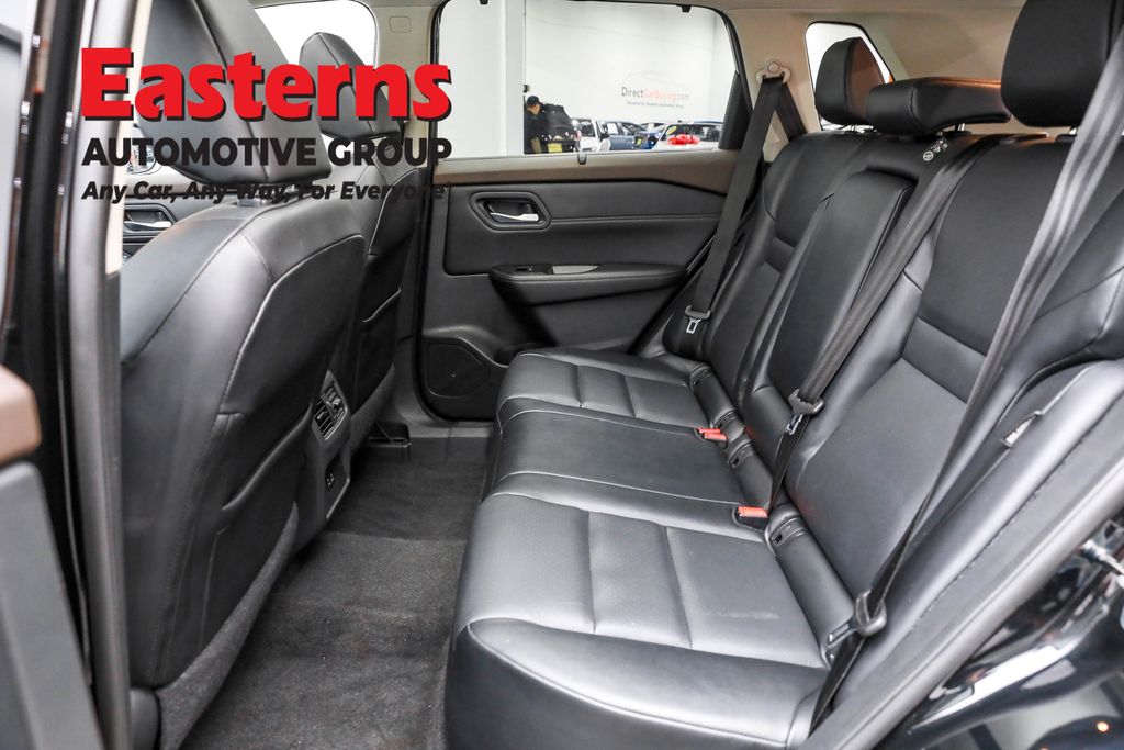 2022 Nissan Rogue SV Image 44 of 66