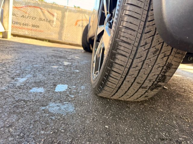 2022 Nissan Rogue Sport SL Image 19 of 52