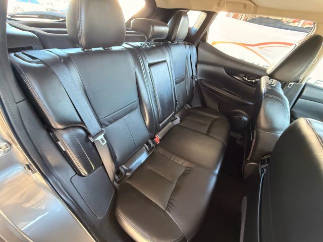 2022 Nissan Rogue Sport SL Image 26 of 52