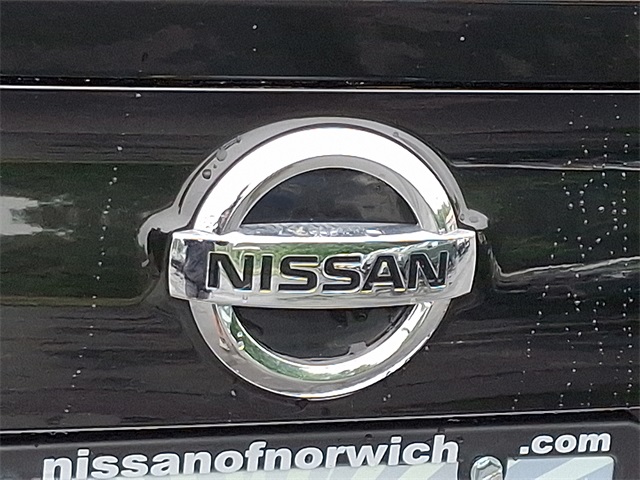 Vehicle image 28 of 37
