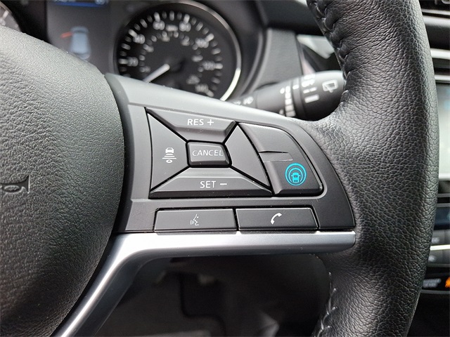 Vehicle image 22 of 37