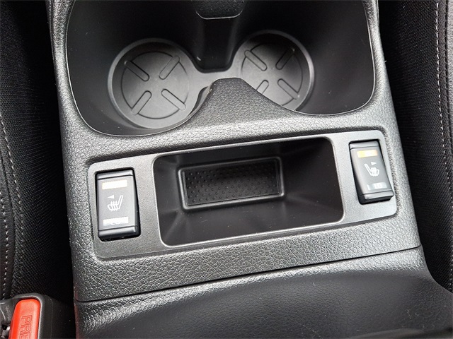 Vehicle image 24 of 37