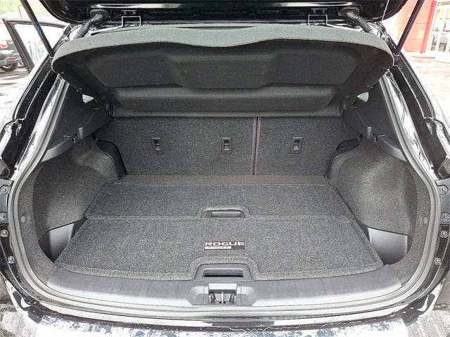 Vehicle image 27 of 37