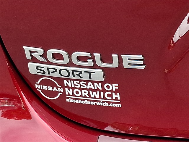 Vehicle image 25 of 30