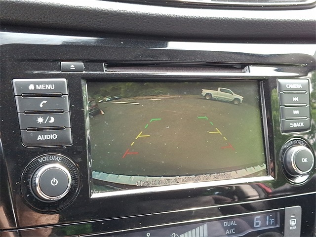 Vehicle image 18 of 30