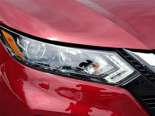 Vehicle image 27 of 30