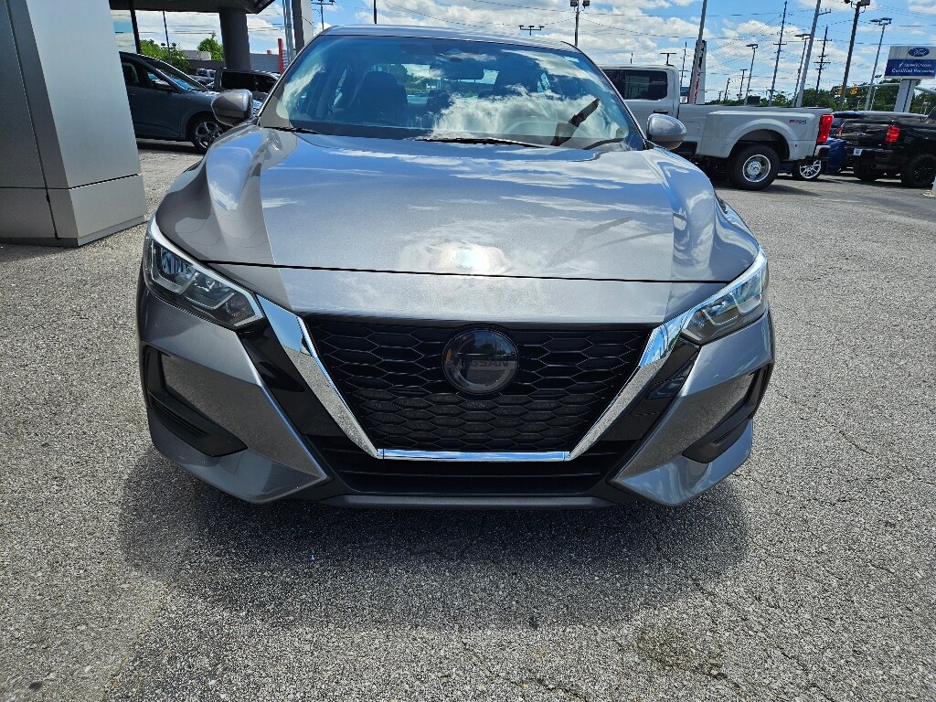 Vehicle image 2 of 29