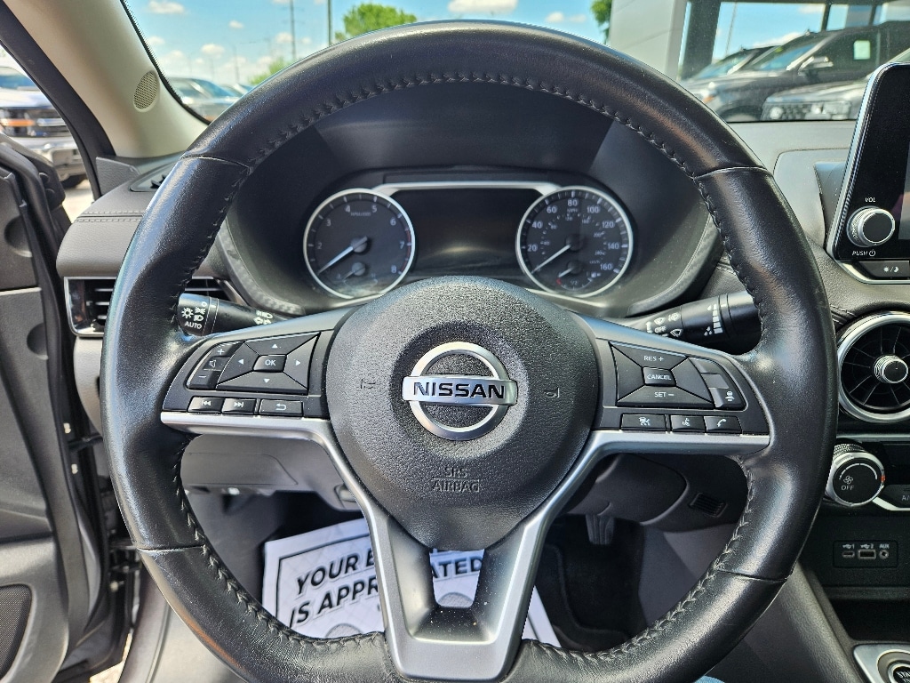 Vehicle image 19 of 29