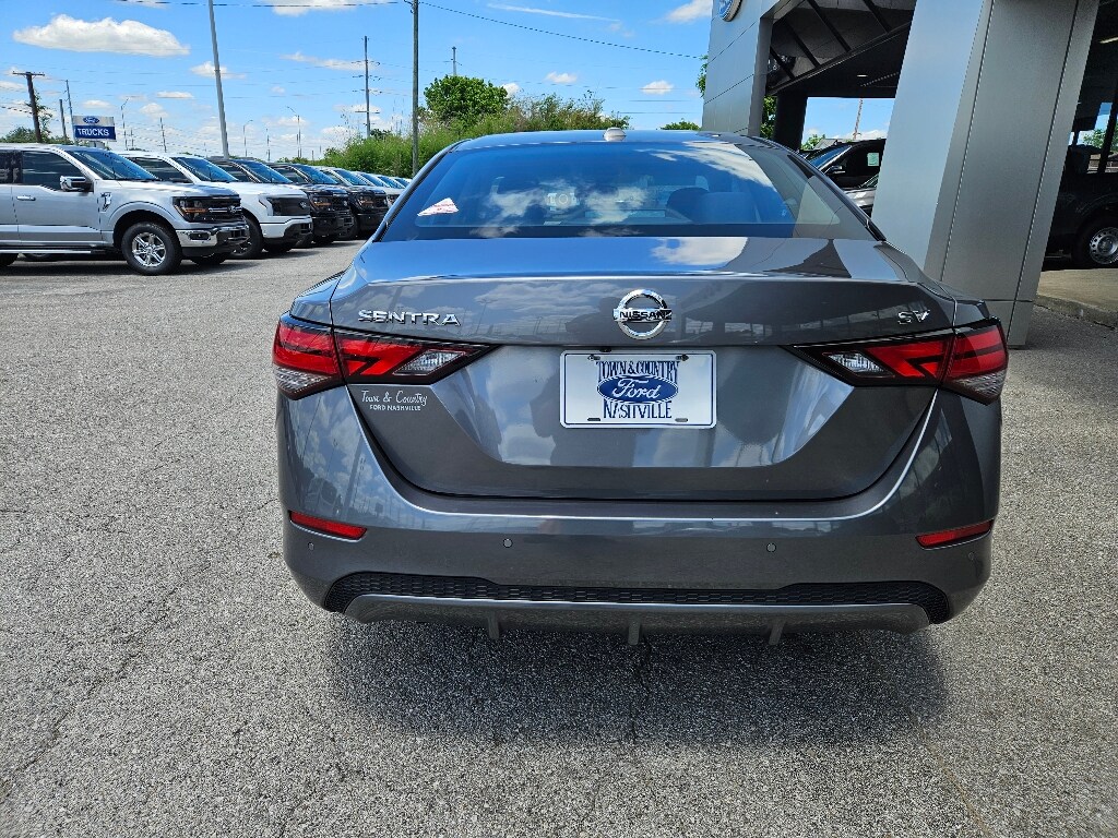 Vehicle image 6 of 29