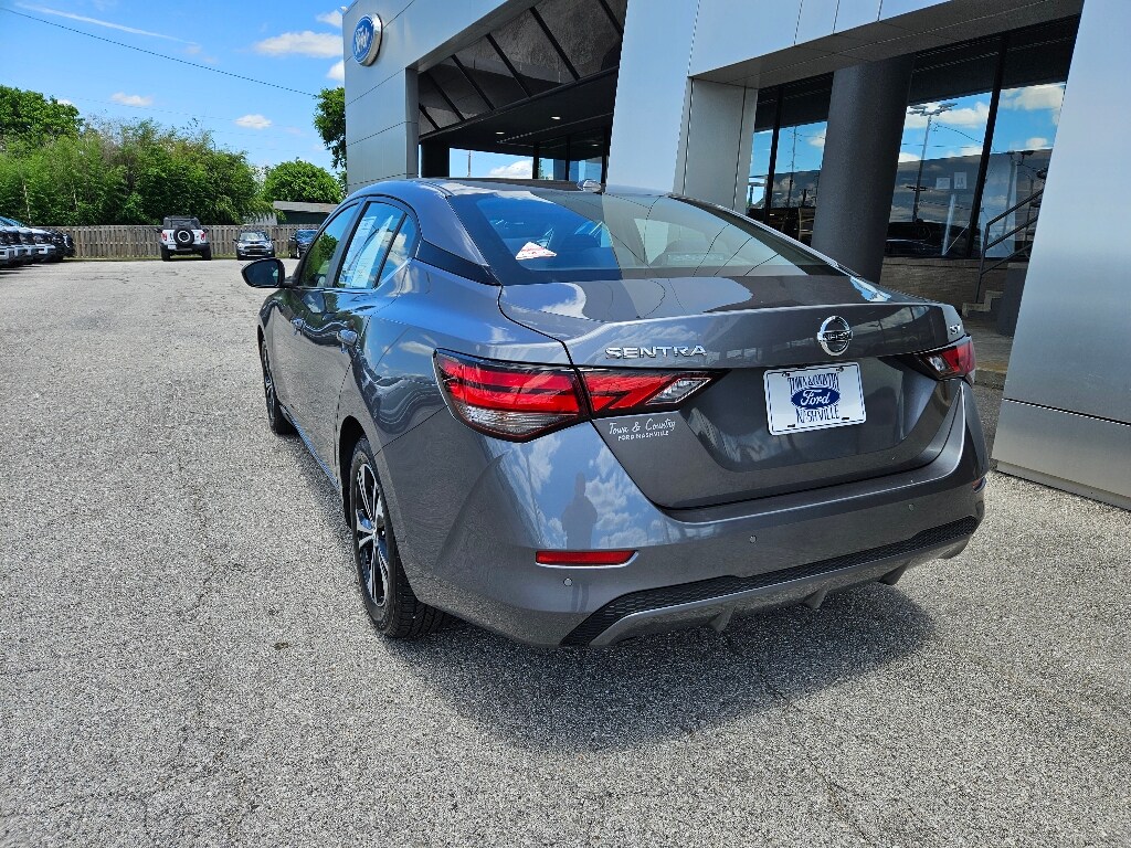 Vehicle image 7 of 29