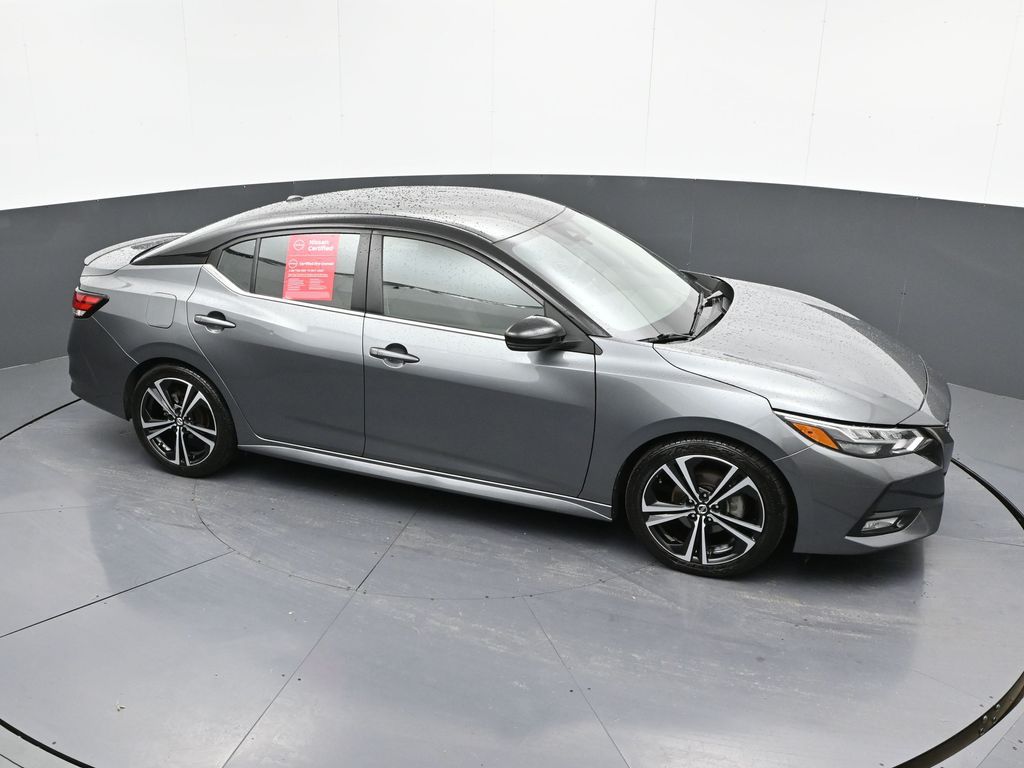 Vehicle image 6 of 32