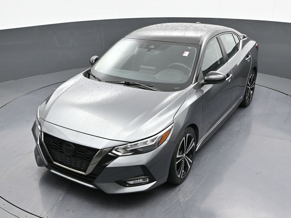 Vehicle image 2 of 32