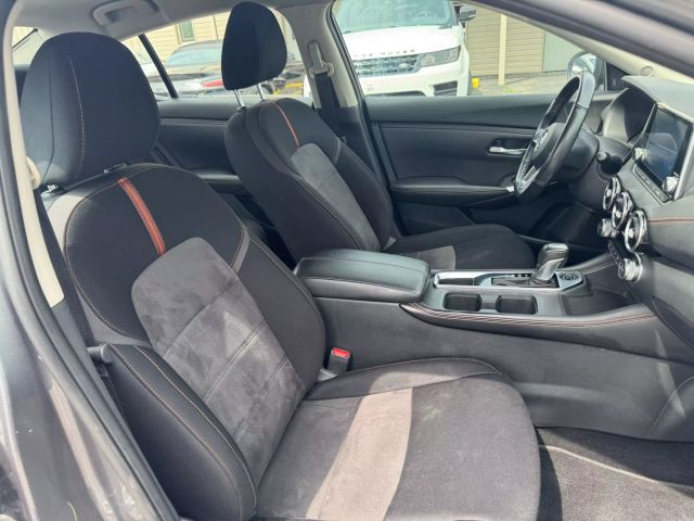 Vehicle image 9 of 23