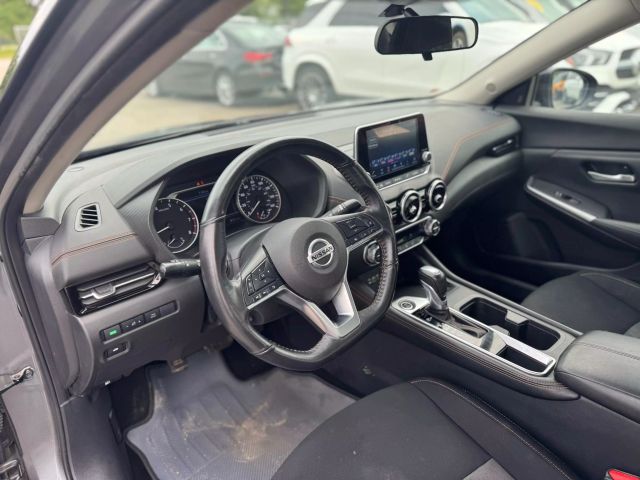 Vehicle image 15 of 23
