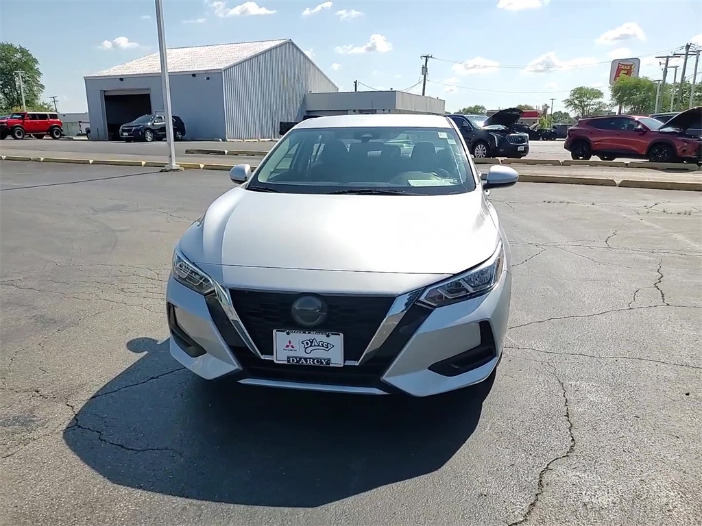 Vehicle image 7 of 34