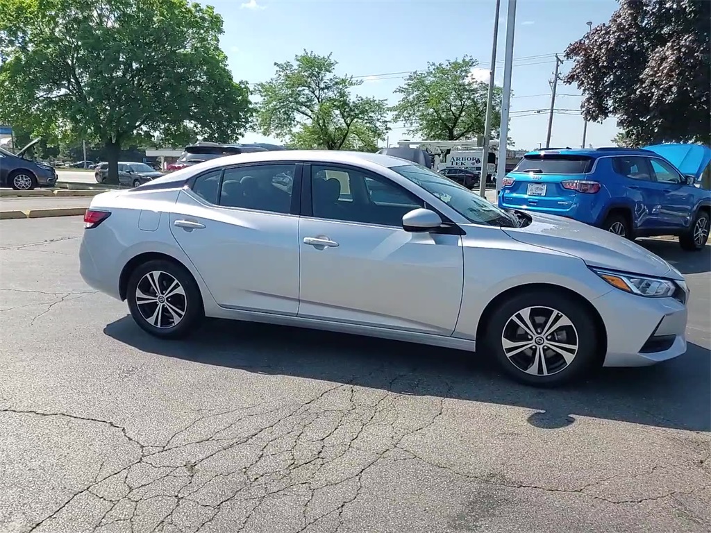 Vehicle image 8 of 34