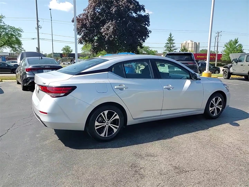 Vehicle image 14 of 34