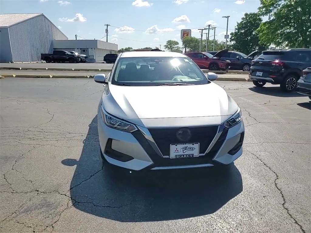 Vehicle image 5 of 34