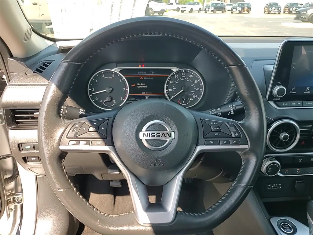 Vehicle image 33 of 34