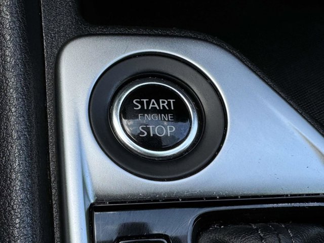 Vehicle image 14 of 27