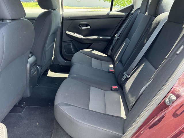 Vehicle image 22 of 27