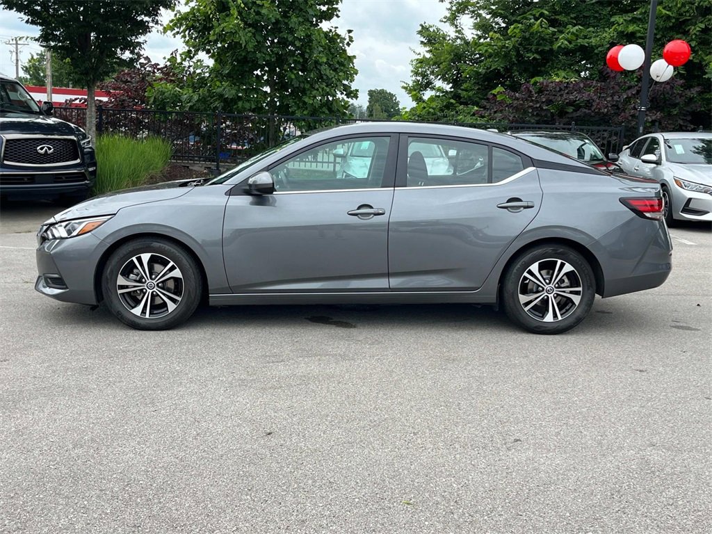 Vehicle image 8 of 44