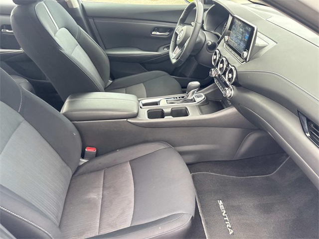 Vehicle image 22 of 41