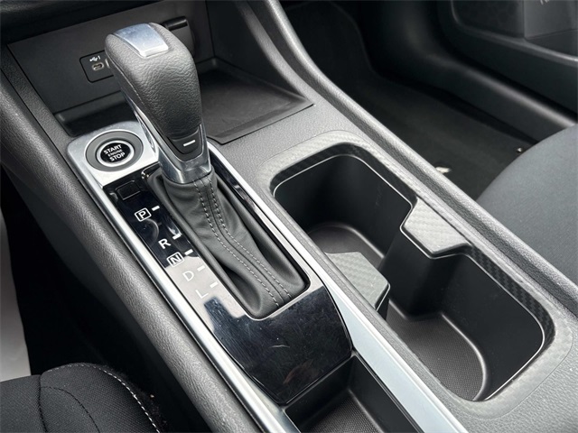 Vehicle image 31 of 41