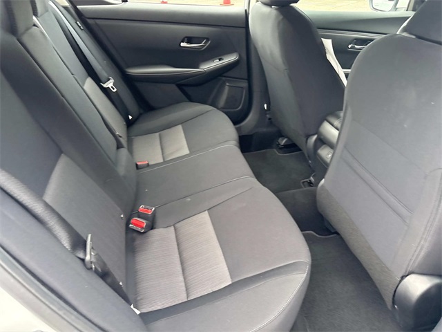 Vehicle image 20 of 41