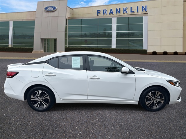 Vehicle image 4 of 41