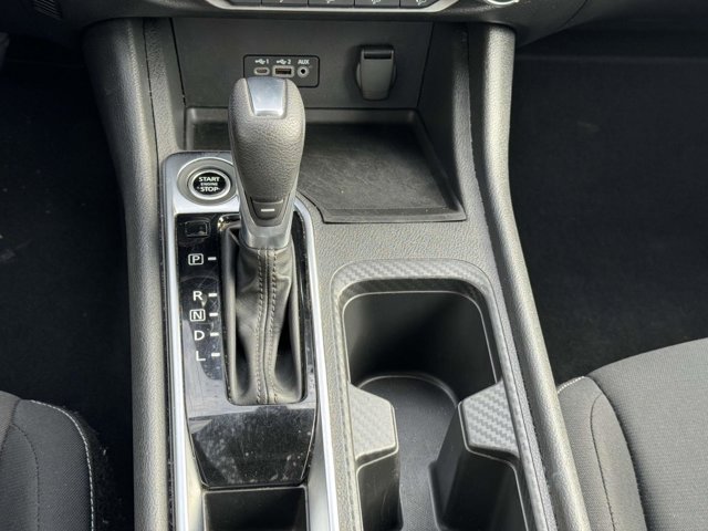 Vehicle image 11 of 27