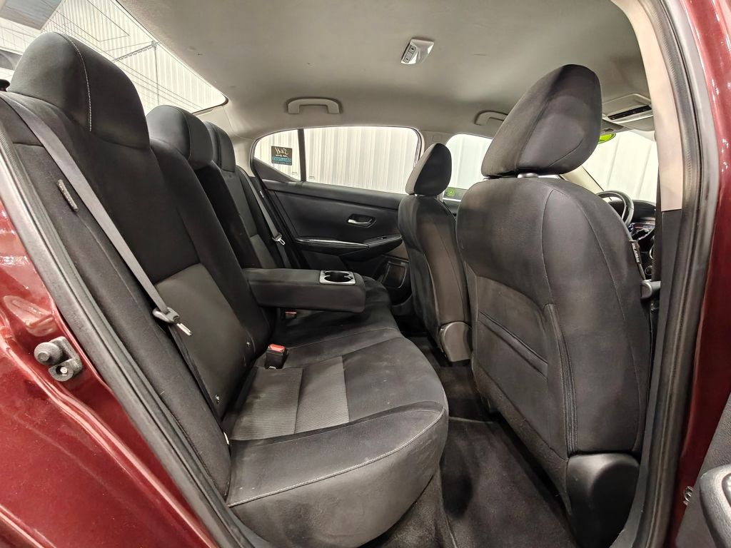 Vehicle image 22 of 47