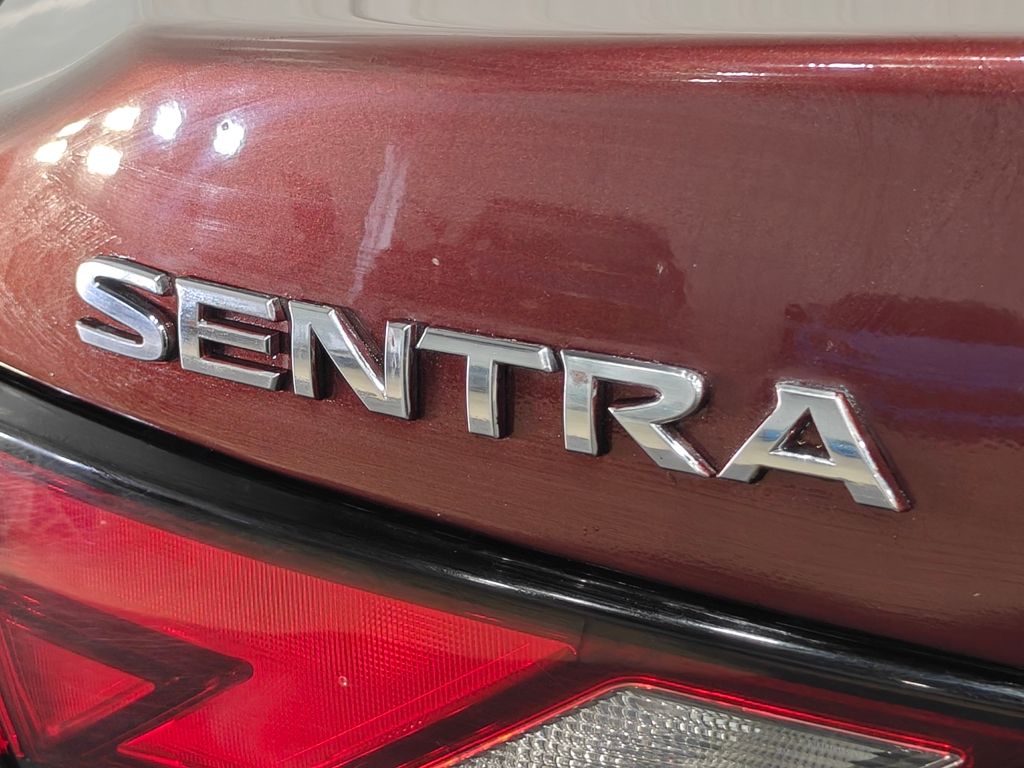 Vehicle image 41 of 47