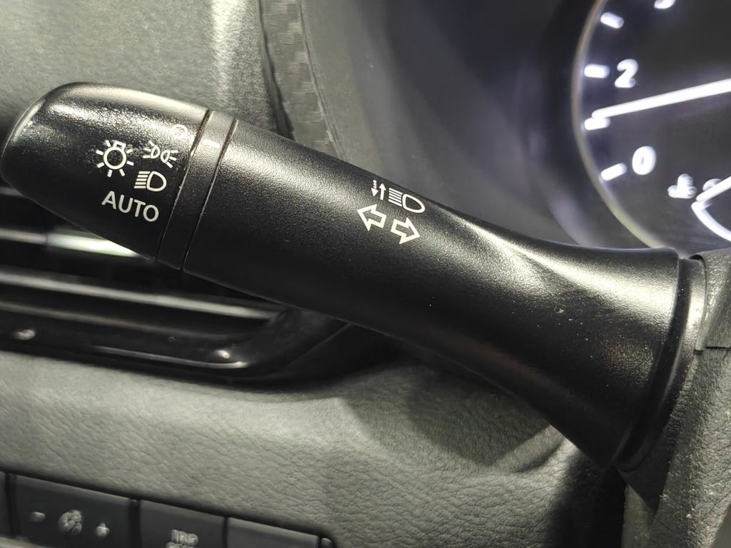 Vehicle image 34 of 47