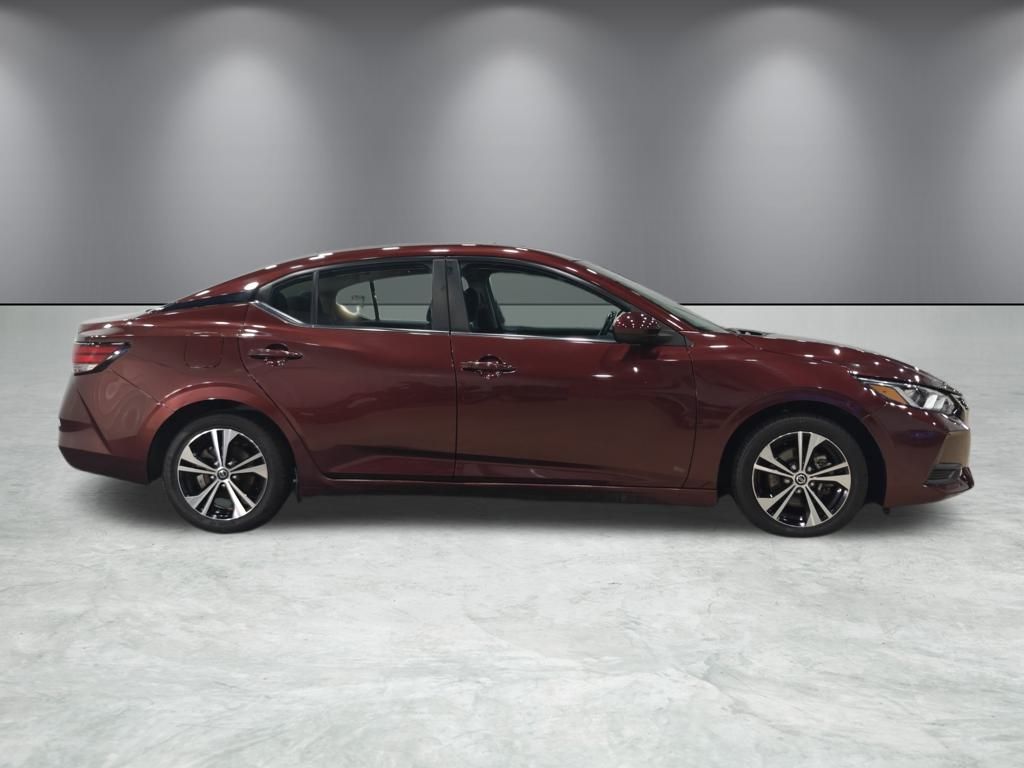 Vehicle image 7 of 47