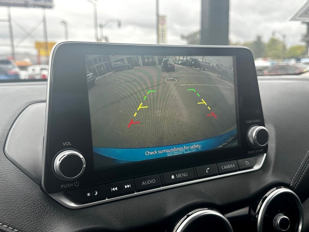 Vehicle image 26 of 27