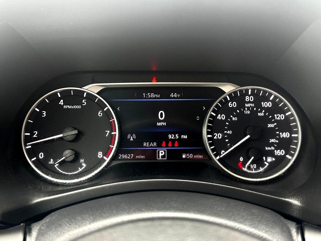 Vehicle image 20 of 27