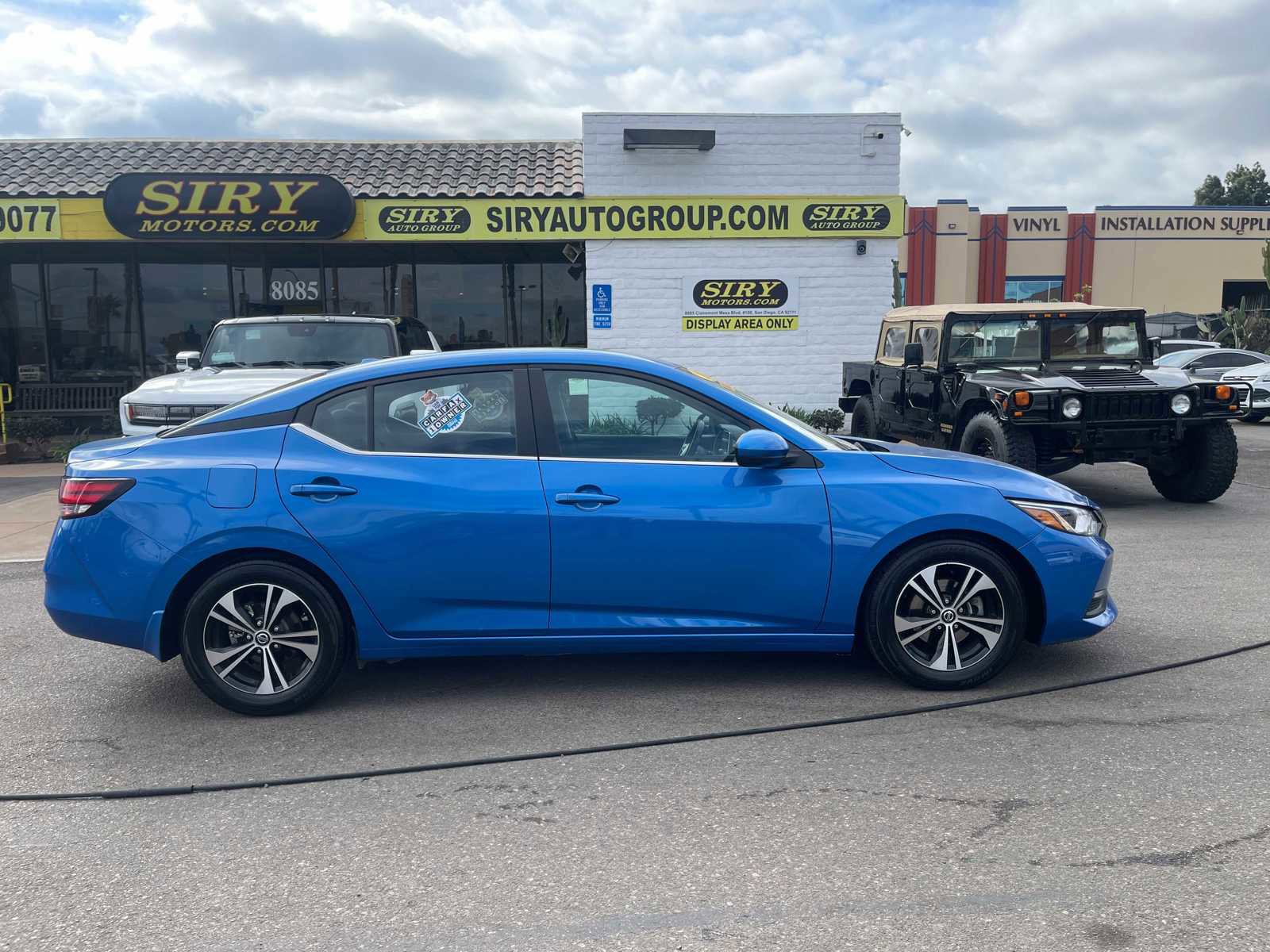 Vehicle image 4 of 27