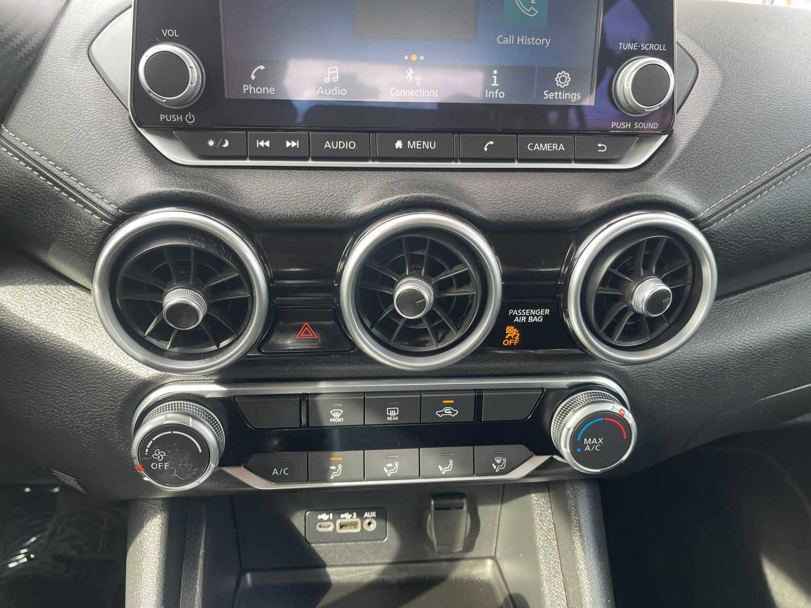 Vehicle image 22 of 27