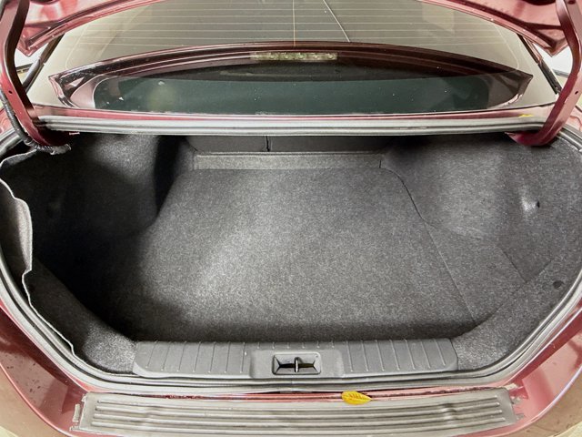Vehicle image 10 of 33