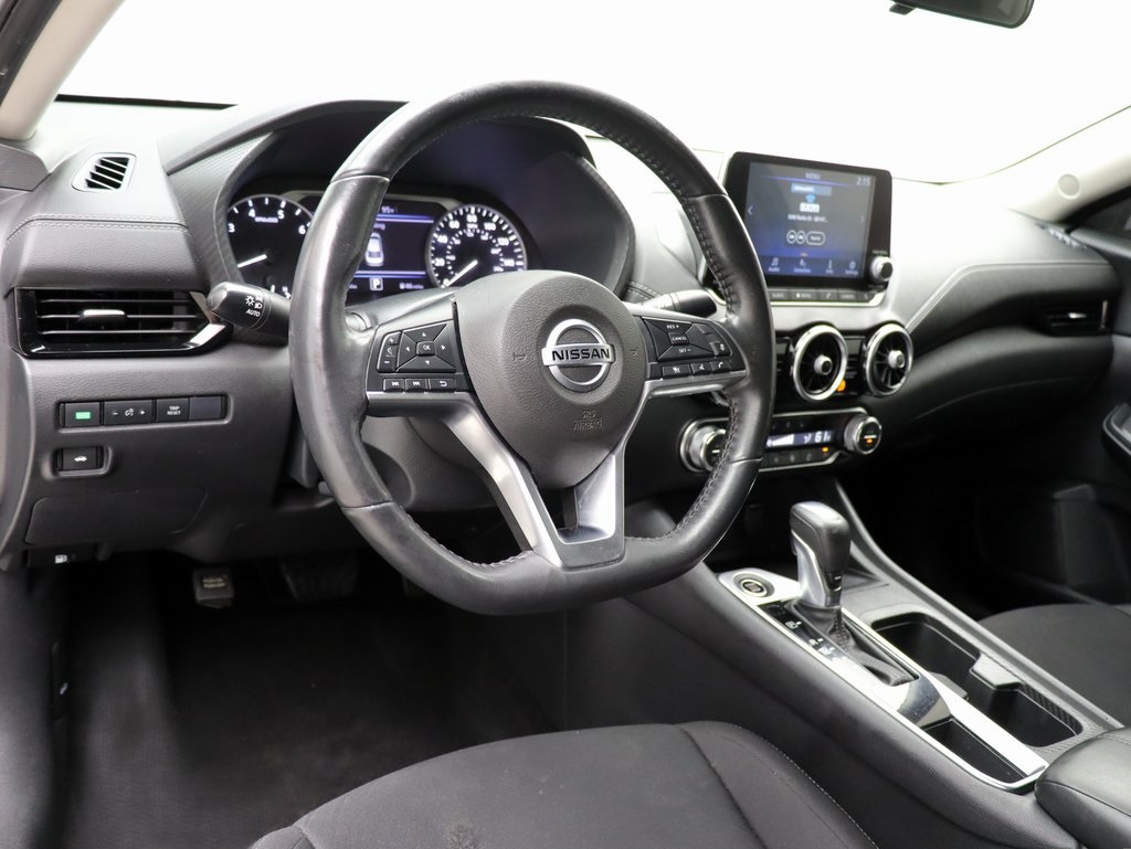 Vehicle image 28 of 52