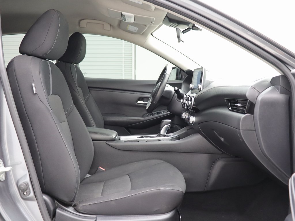 Vehicle image 24 of 52