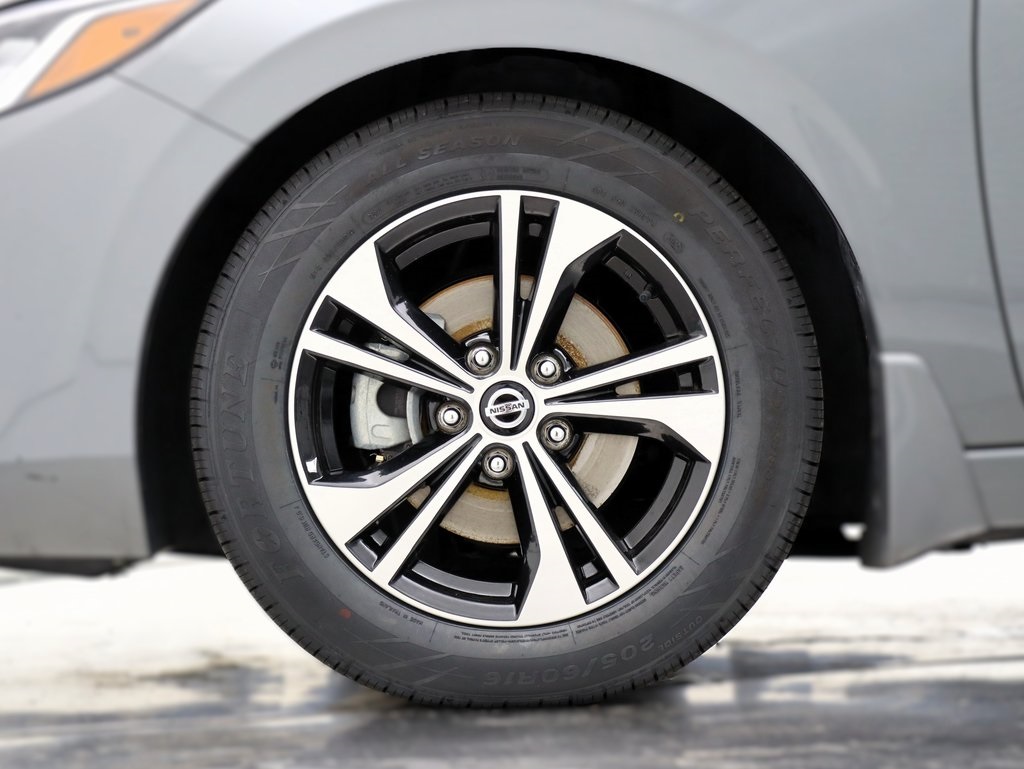 Vehicle image 20 of 52