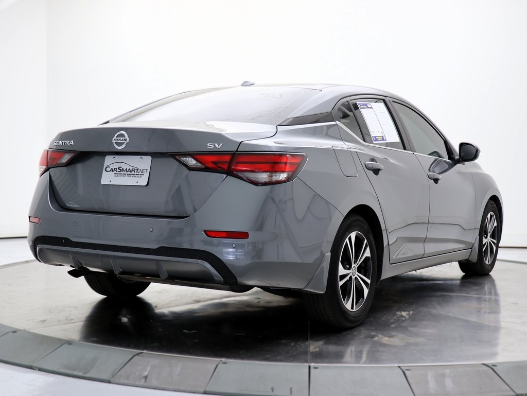 Vehicle image 9 of 52