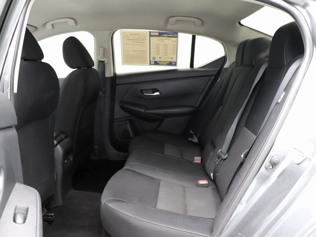 Vehicle image 26 of 52