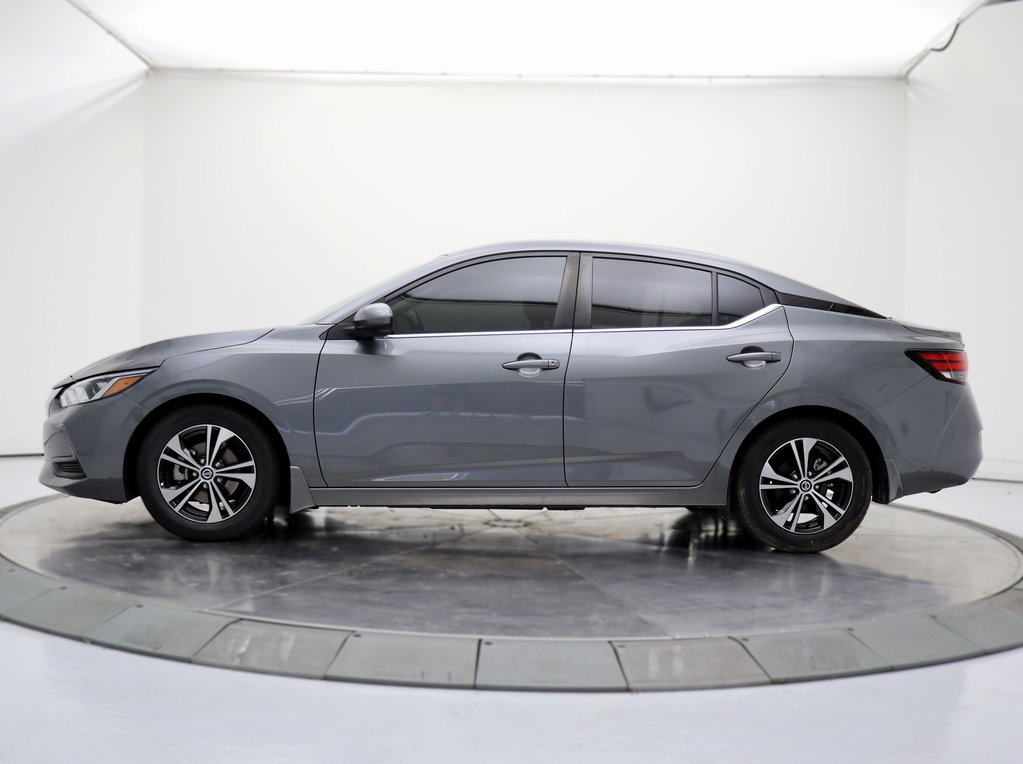 Vehicle image 17 of 52